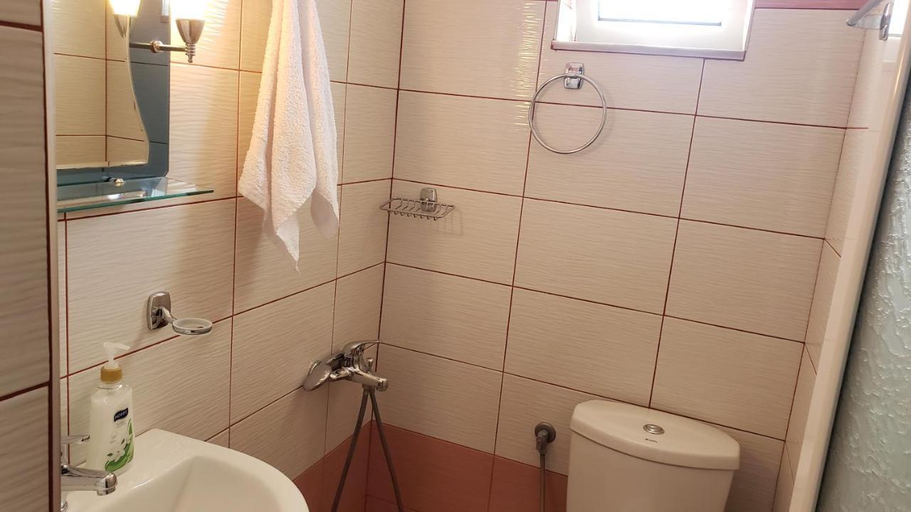 Guesthouse Shehu Ksamil Eksteriør bilde