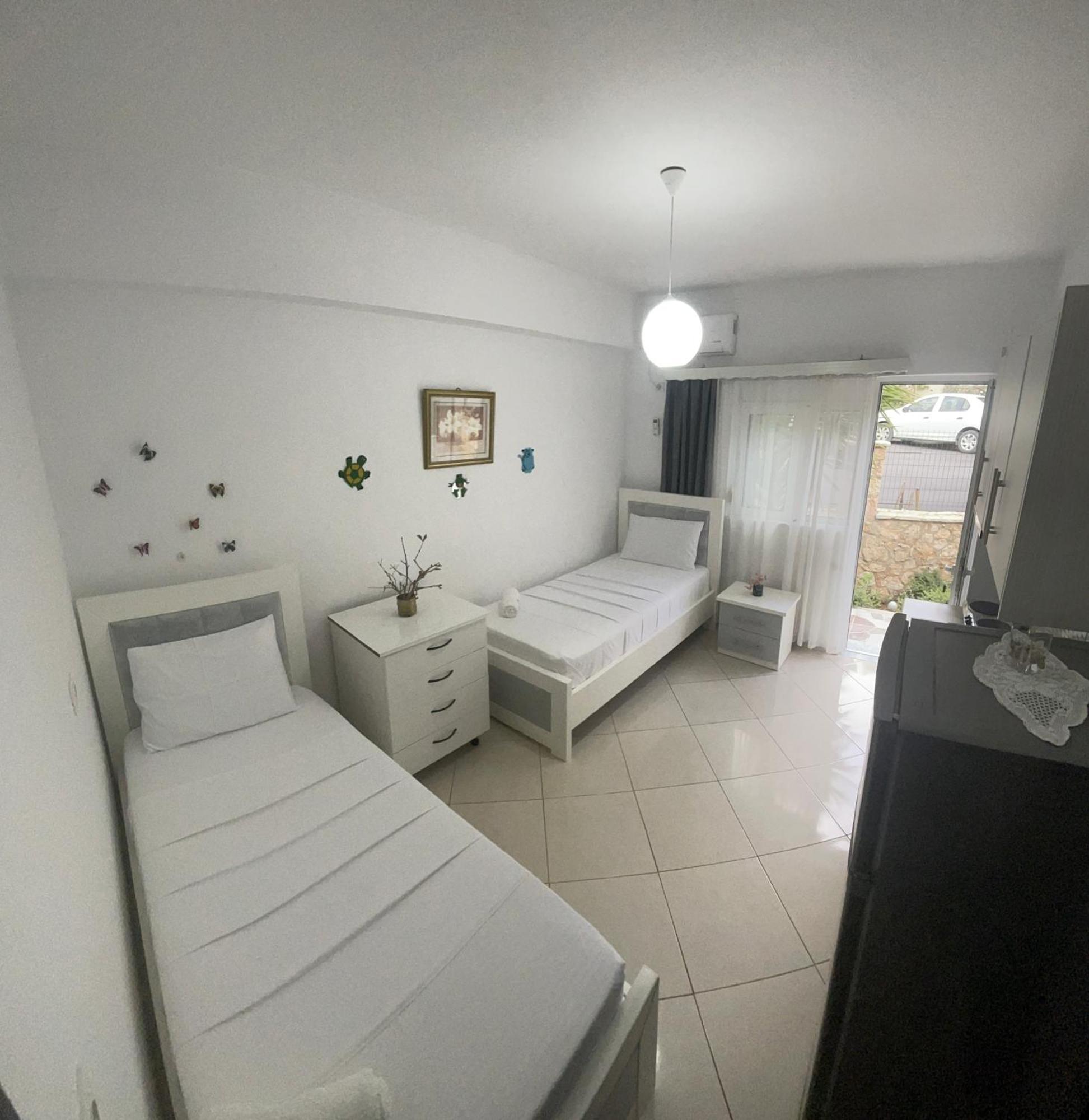 Guesthouse Shehu Ksamil Eksteriør bilde